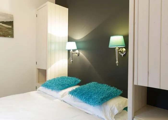 Heivlinder 4p 빌라 에르멜로